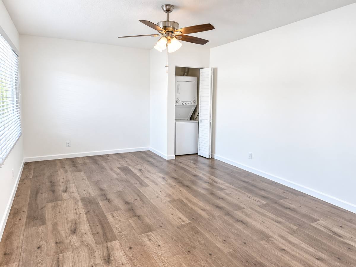 621 E 99th St #16, Inglewood, CA 90301 - Apartment for Rent - Image 9