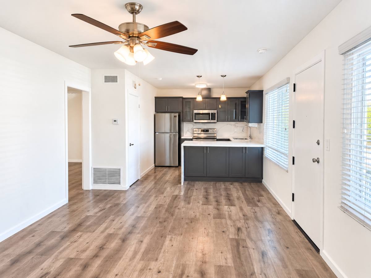 621 E 99th St #16, Inglewood, CA 90301 - Apartment for Rent - Image 3