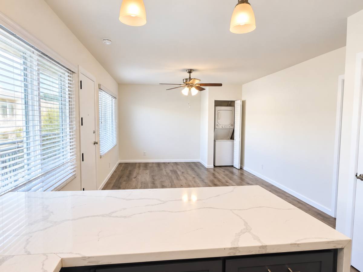 621 E 99th St #16, Inglewood, CA 90301 - Apartment for Rent - Image 6