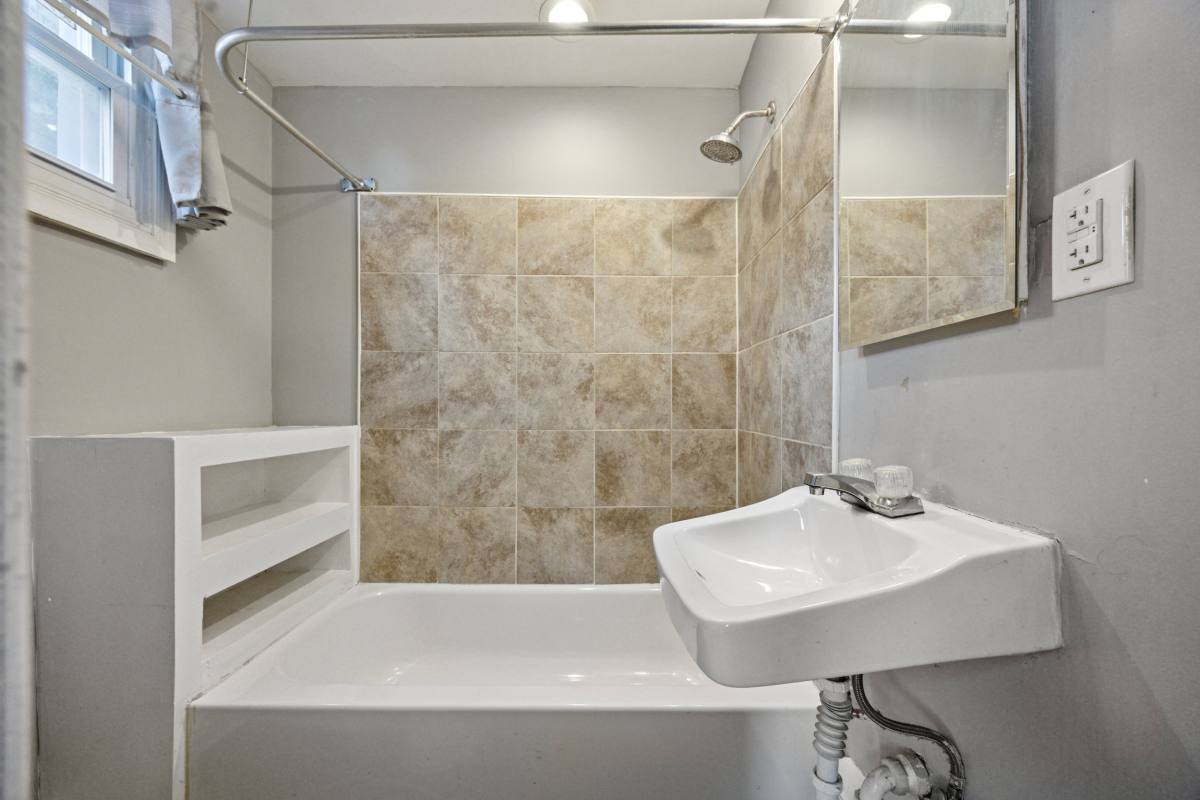 Apartment for rent at 1873 E Tulpehocken St #1F, Philadelphia, PA 19138