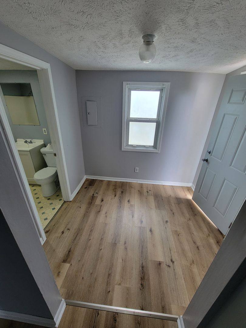 Apartment for rent at 1007 E Percy, Springfield, IL 62702