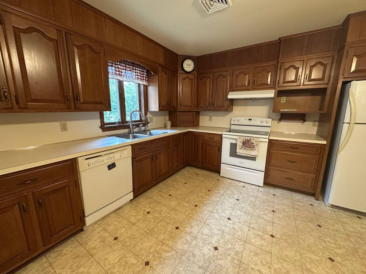 237 Cut Rd, Kinzers, PA 17535 - House for Rent - Image 5