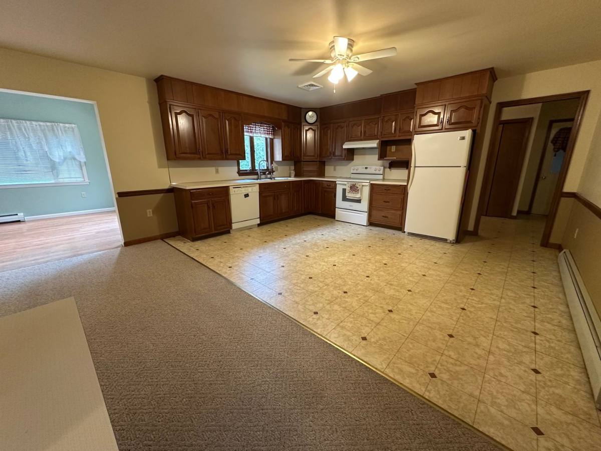 237 Cut Rd, Kinzers, PA 17535 - House for Rent - Image 4