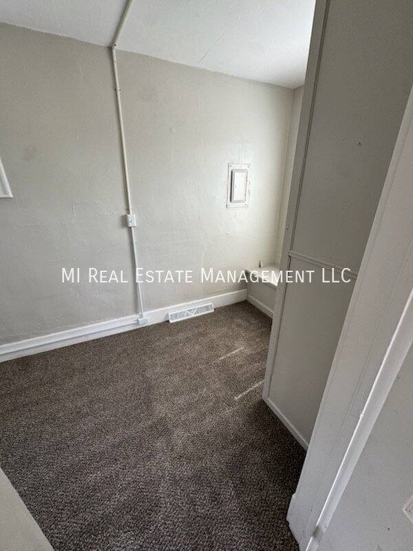 House for rent at 634 Catawba Ave, Muskegon, MI 49442