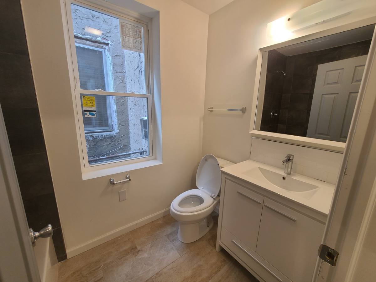 House for rent at 1910 W Westmoreland St #A, Philadelphia, PA 19140