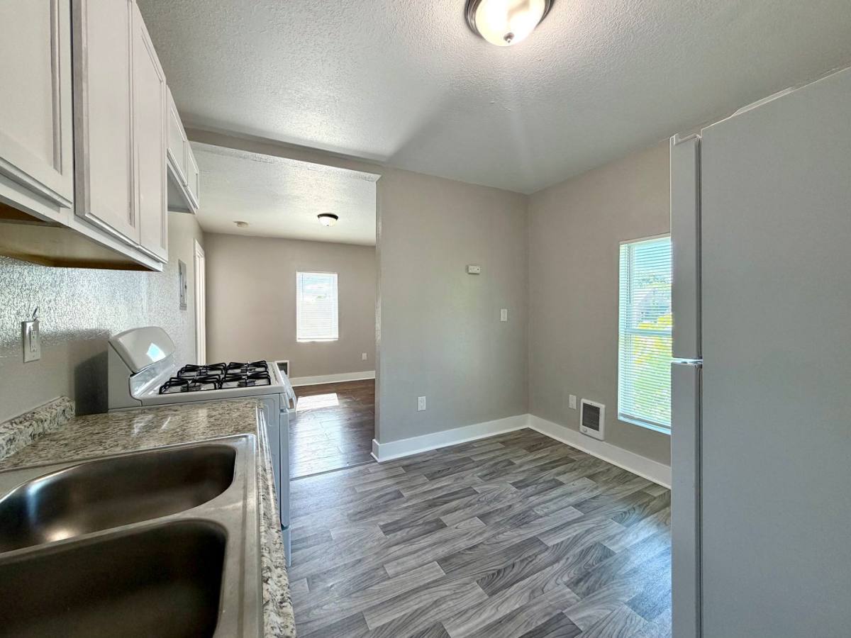 Apartment for rent at 2825 Sanford St #5, Muskegon, MI 49444