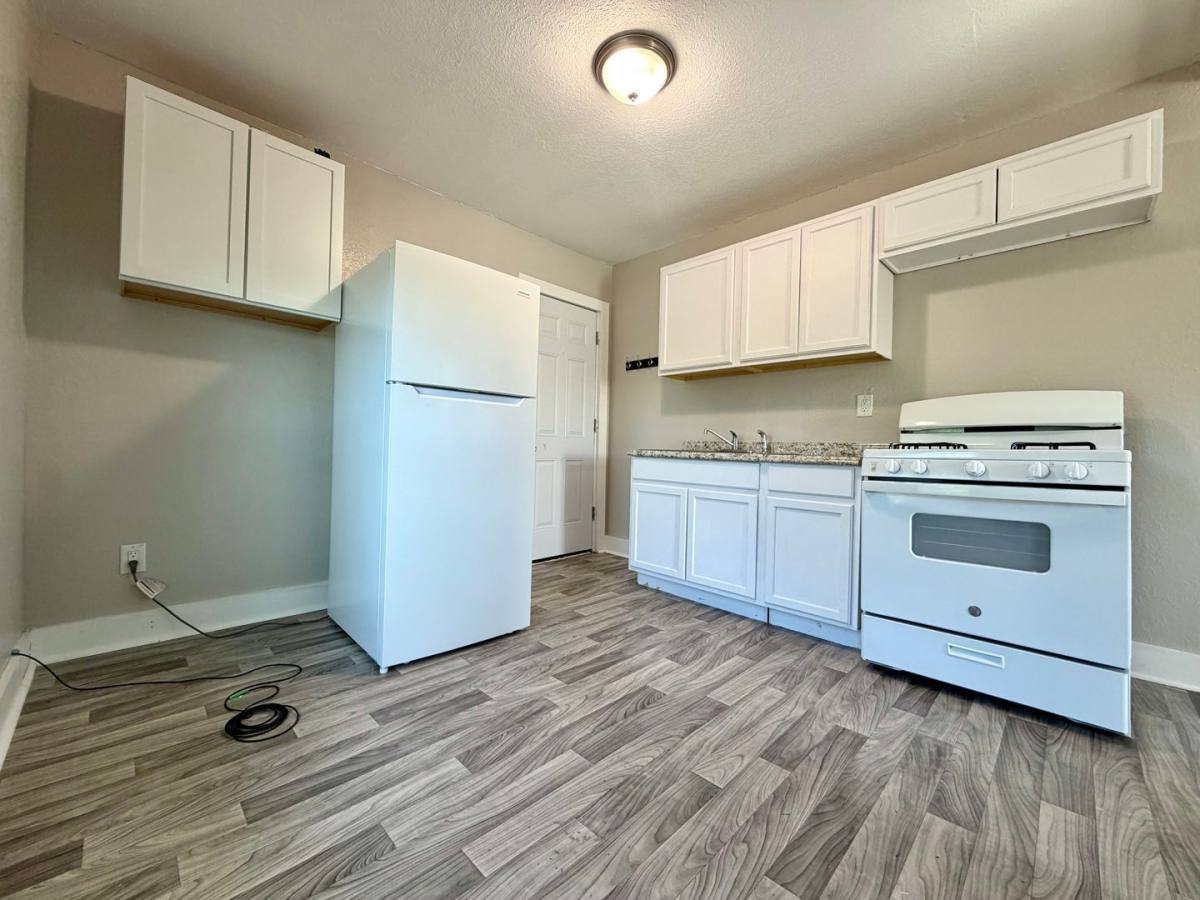Apartment for rent at 2825 Sanford St #5, Muskegon, MI 49444