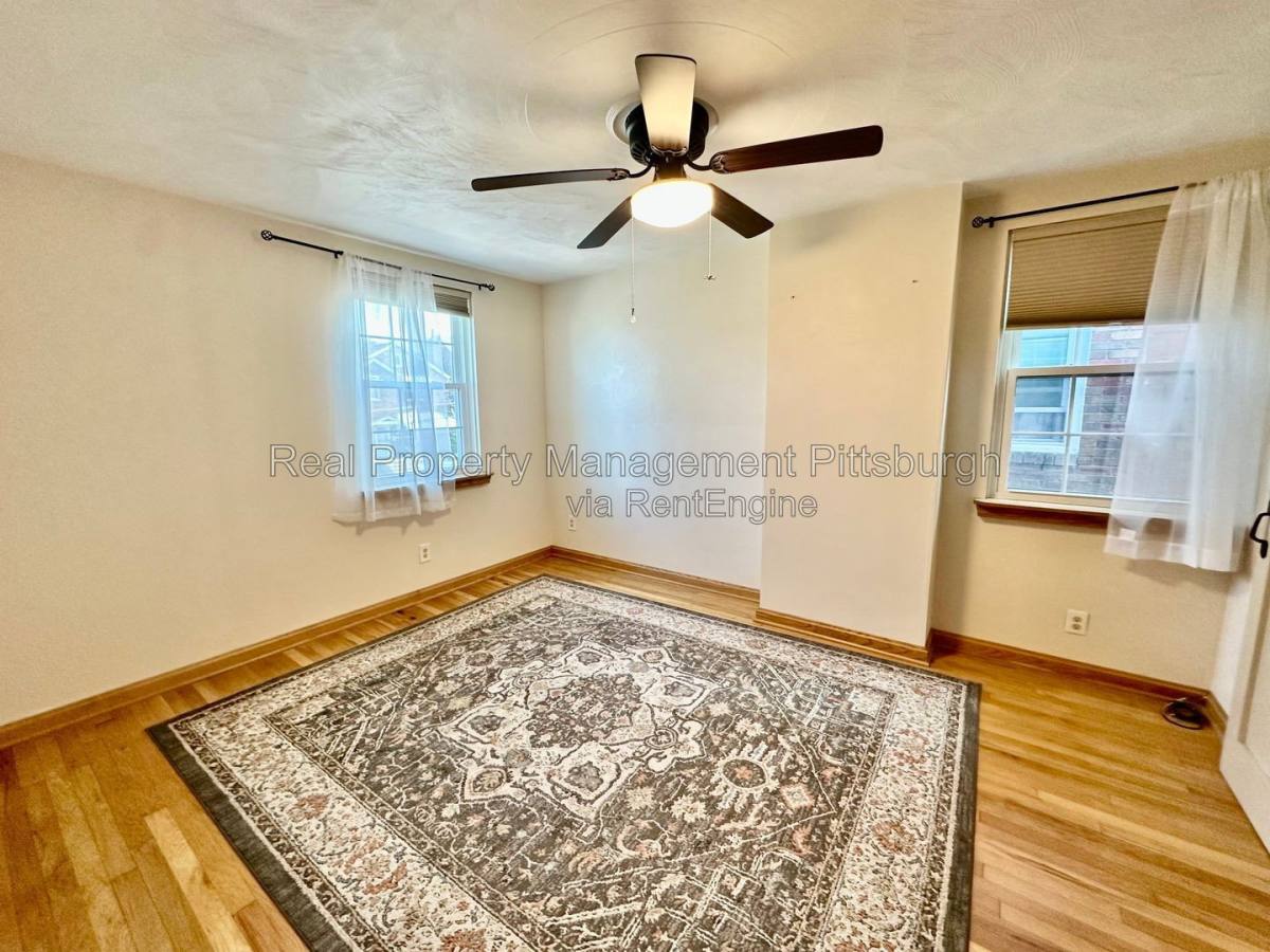House for rent at 1130 Downlook St, Pittsburgh, PA 15201