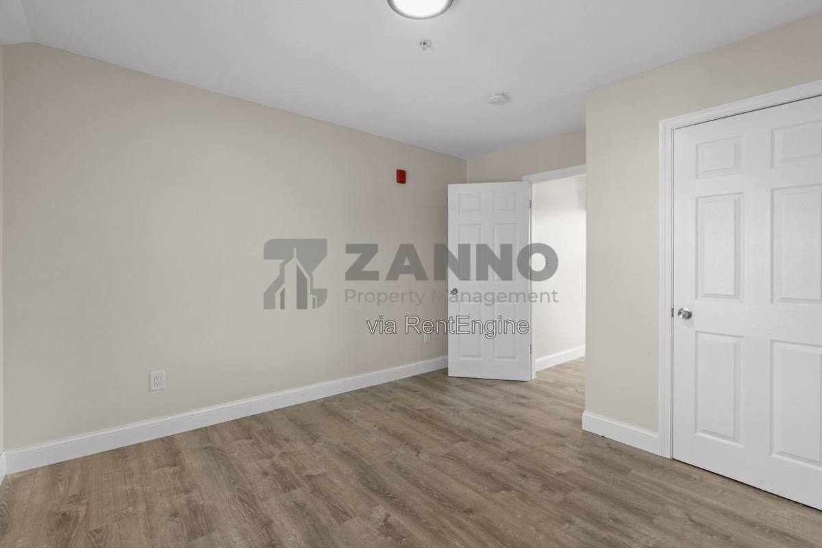 Apartment for rent at 547 Chalkstone Ave #5, Providence, RI 02908