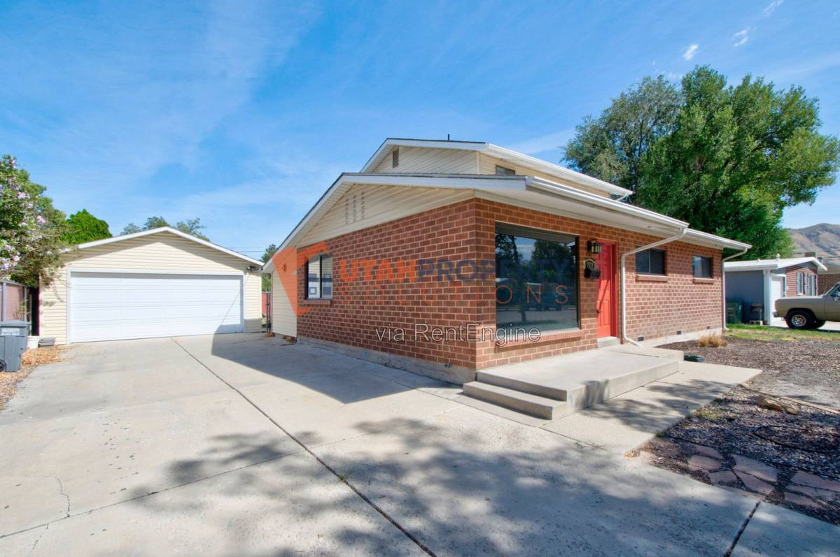 House for rent at 1532 W Dupont Ave, Salt Lake City, UT 84116