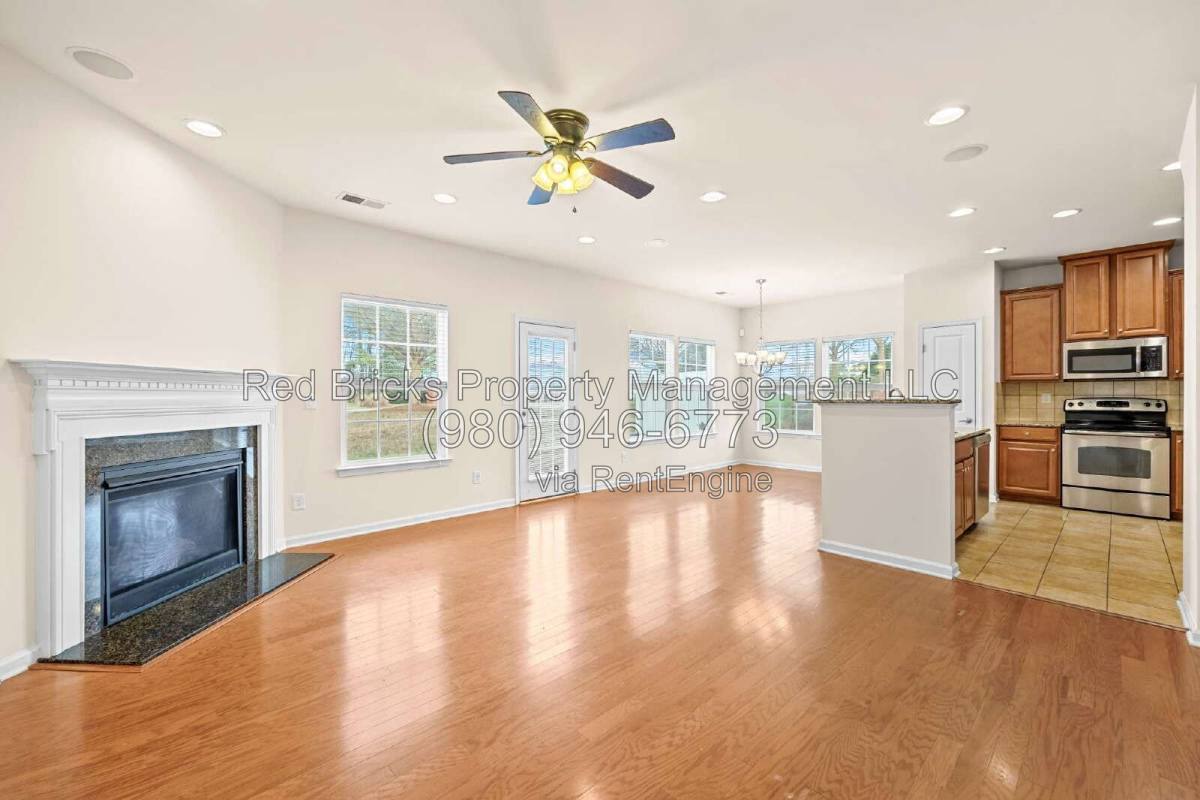 12022 Elizabeth Madison Court, Charlotte, NC 28277 - Townhouse for Rent - Image 4