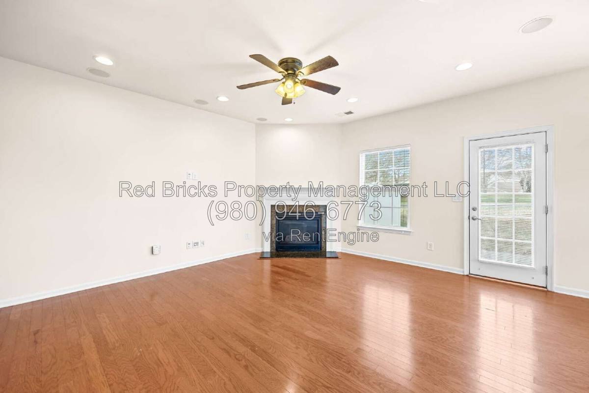 12022 Elizabeth Madison Court, Charlotte, NC 28277 - Townhouse for Rent - Image 7