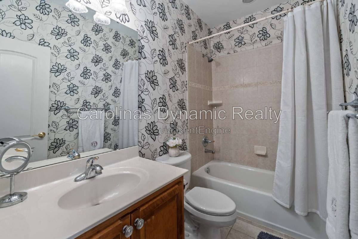 House for rent at 1009 Honors Court, Waxhaw, NC 28173