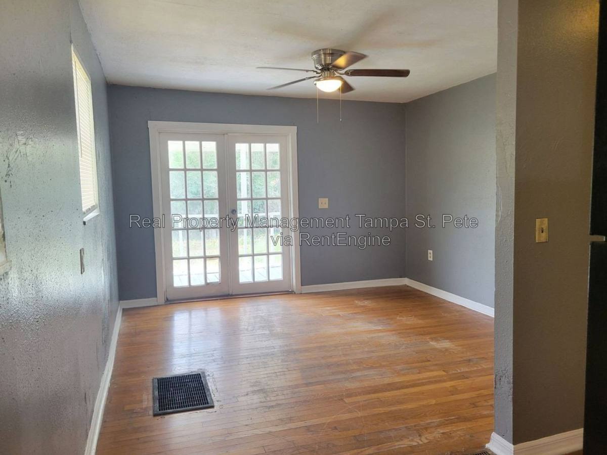 Apartment for rent at 7210 Westinghouse Ave #2, Tampa, FL 33619