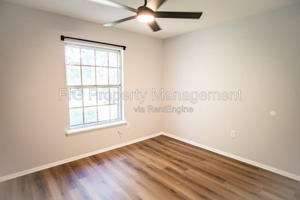 Apartment for rent at 7500 Falling Leaves Circle NW #4, Knoxville, TN 37909