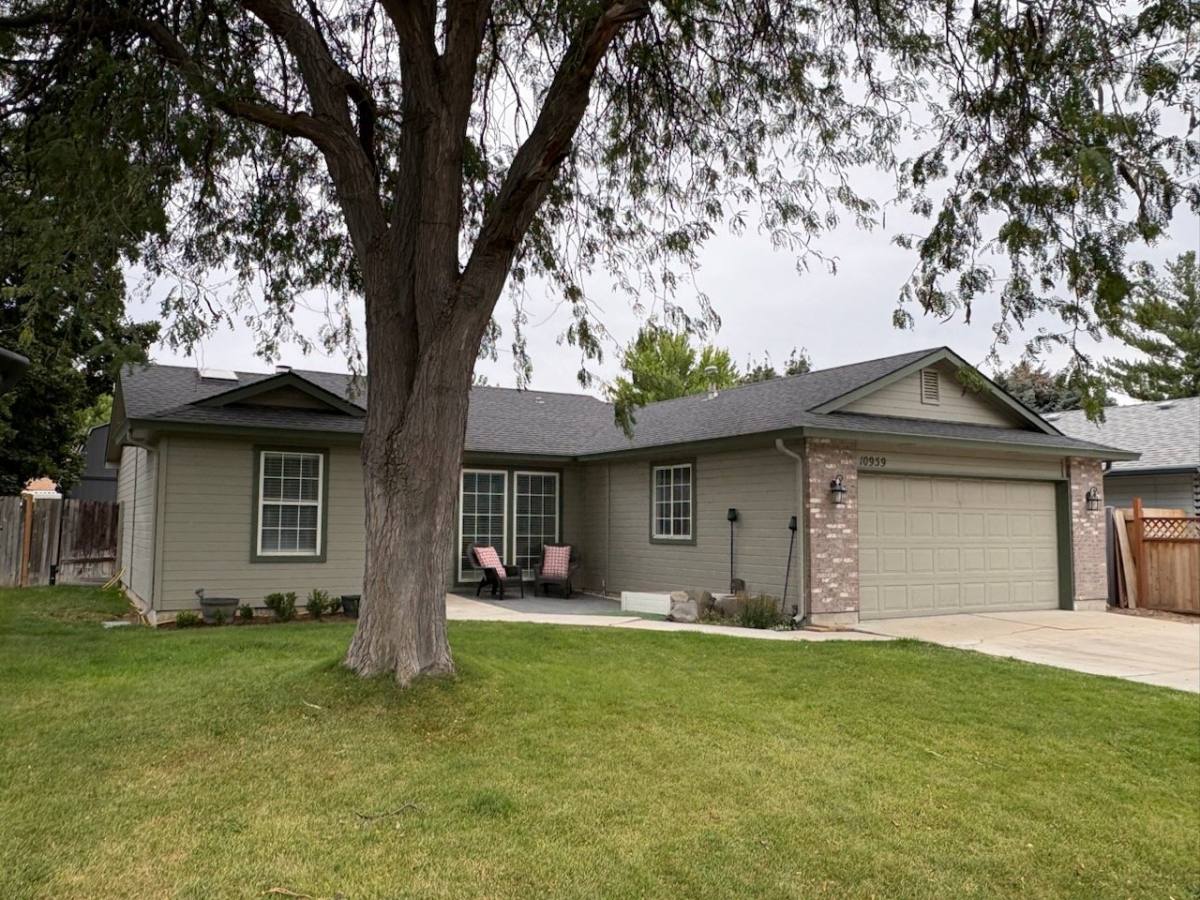 House for rent at 10959 W Glen Ellyn St, Boise, ID 83713
