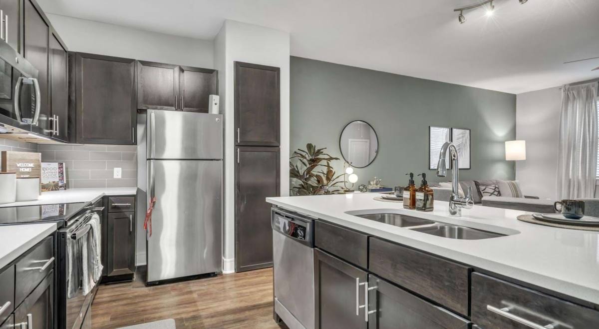 Apartment for rent at 2400 Fort Worth Ave #3211, Dallas, TX 75211