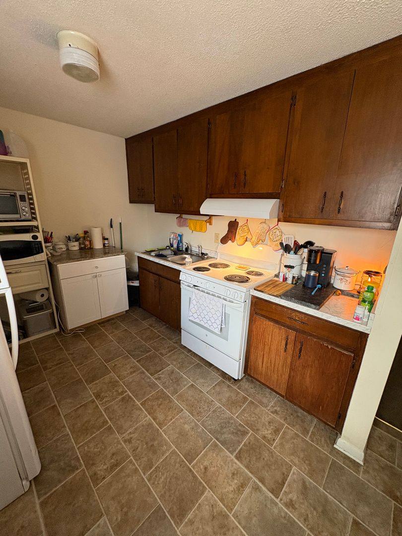 Apartment for rent at 514 S Three Notch St, Troy, AL 36081