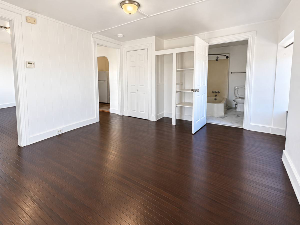 500 W Philadelphia St, York, PA 17401 - Apartment for Rent - Image 2