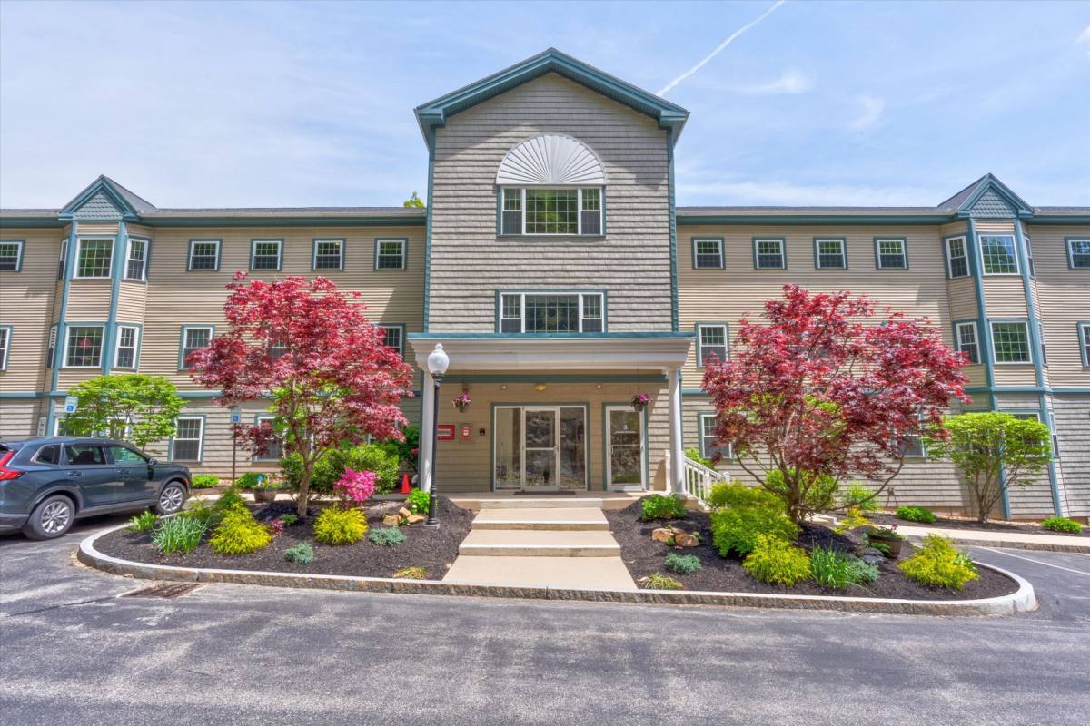 Condo for rent at 3 Country Club Dr, Manchester, NH 03102