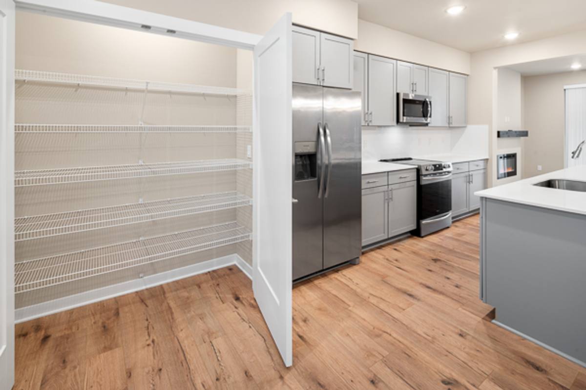 Townhouse for rent at 6636 NE 188th Court, Kenmore, WA 98028