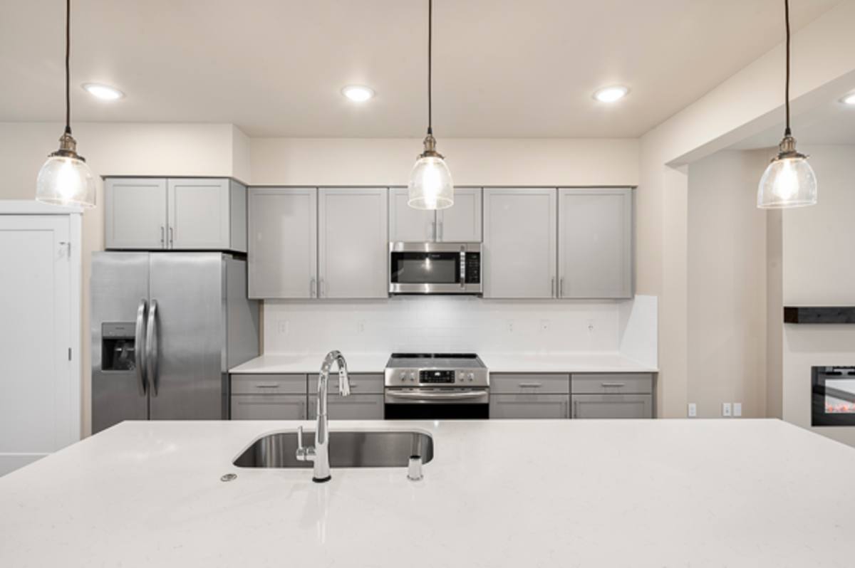 Townhouse for rent at 6636 NE 188th Court, Kenmore, WA 98028