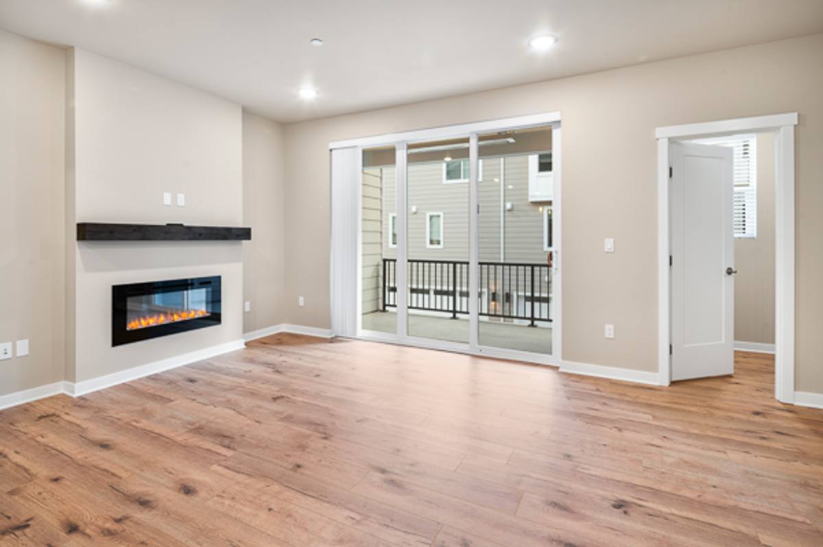 Townhouse for rent at 6636 NE 188th Court, Kenmore, WA 98028