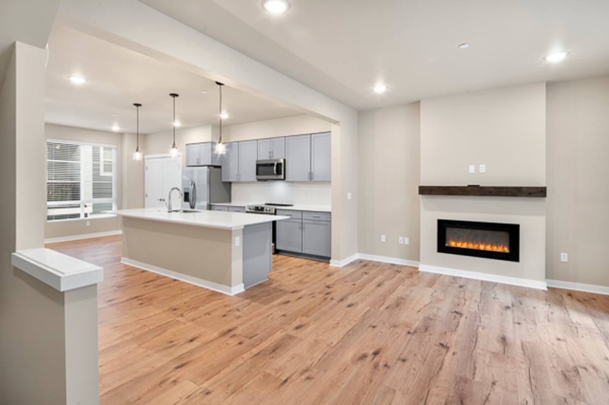 Townhouse for rent at 6636 NE 188th Court, Kenmore, WA 98028