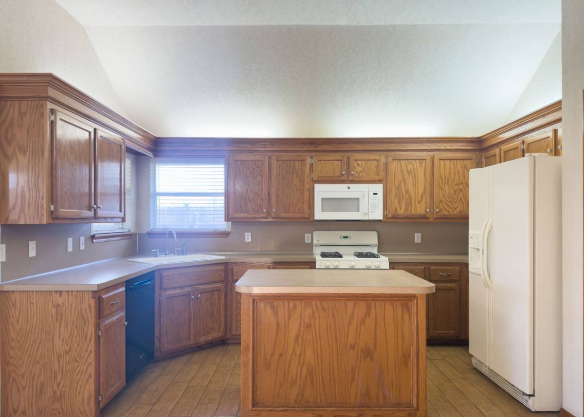 House for rent at 1633 SW 32nd St, Oklahoma City, OK 73160