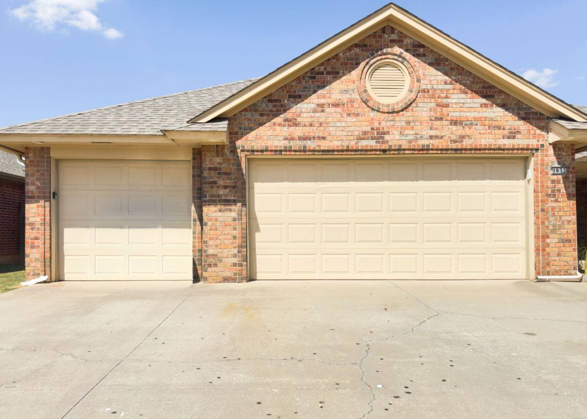 House for rent at 1633 SW 32nd St, Oklahoma City, OK 73160