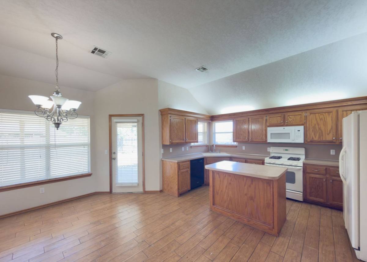 House for rent at 1633 SW 32nd St, Oklahoma City, OK 73160