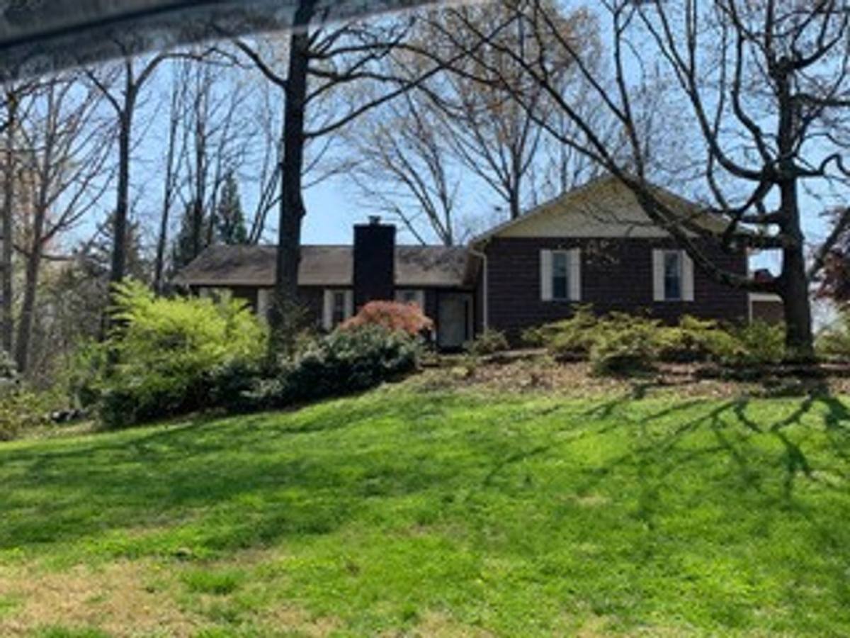 House for rent at 504 Mountain Breeze Lane, Farragut, TN 37934