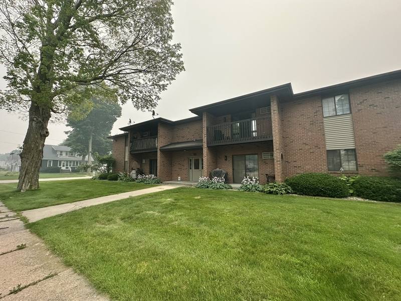 Apartment for rent at 230 Robbins St #6, Seymour, WI 54165