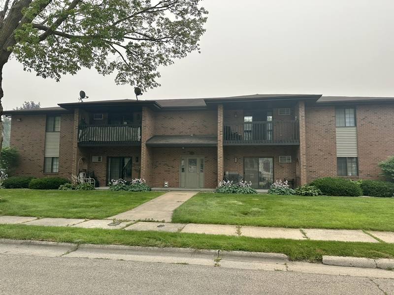 Apartment for rent at 230 Robbins St #6, Seymour, WI 54165