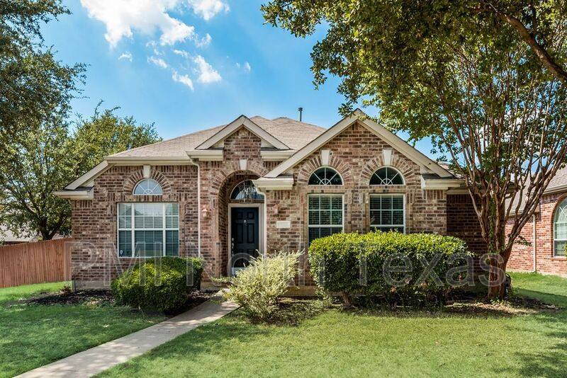 House for rent at 12421 Bruschetta Dr, Frisco, TX 75033
