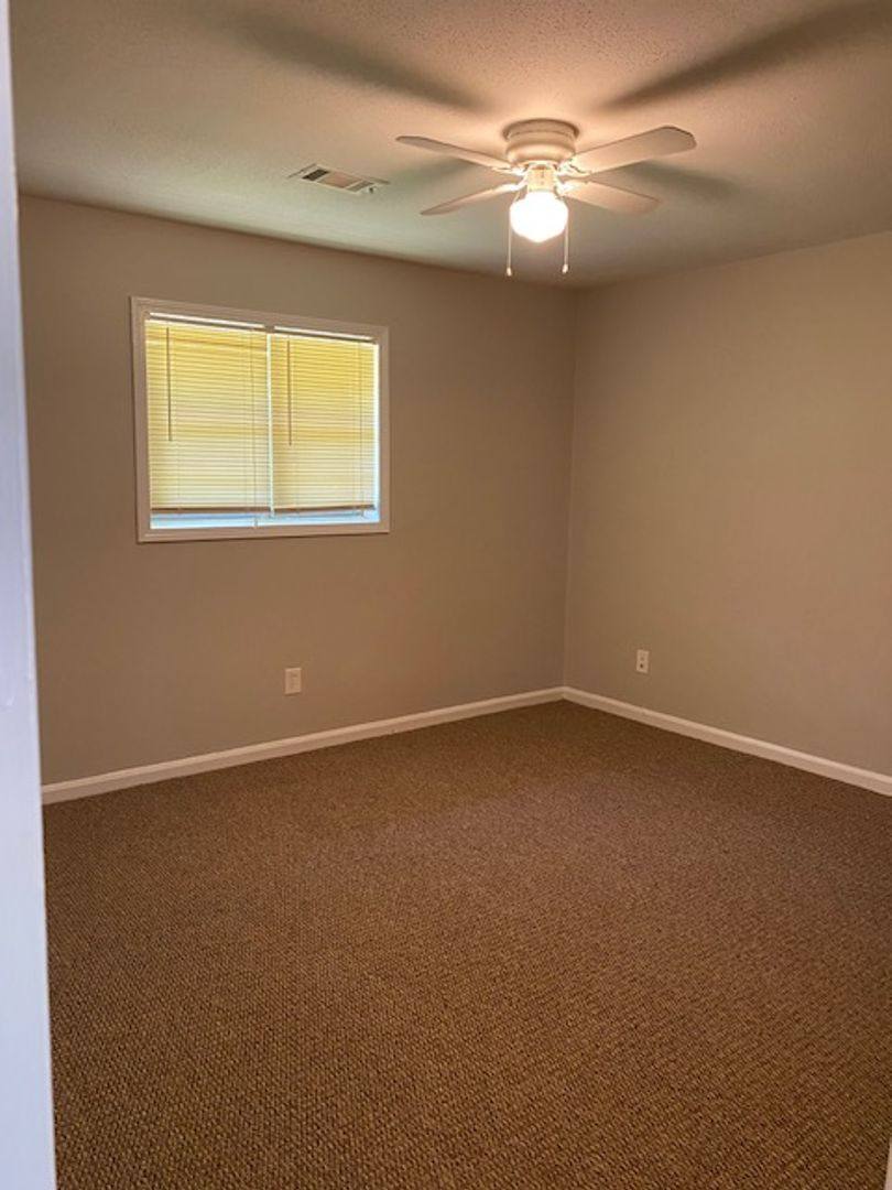Apartment for rent at 2105 1&2 8th Ave, Phenix City, AL 36867