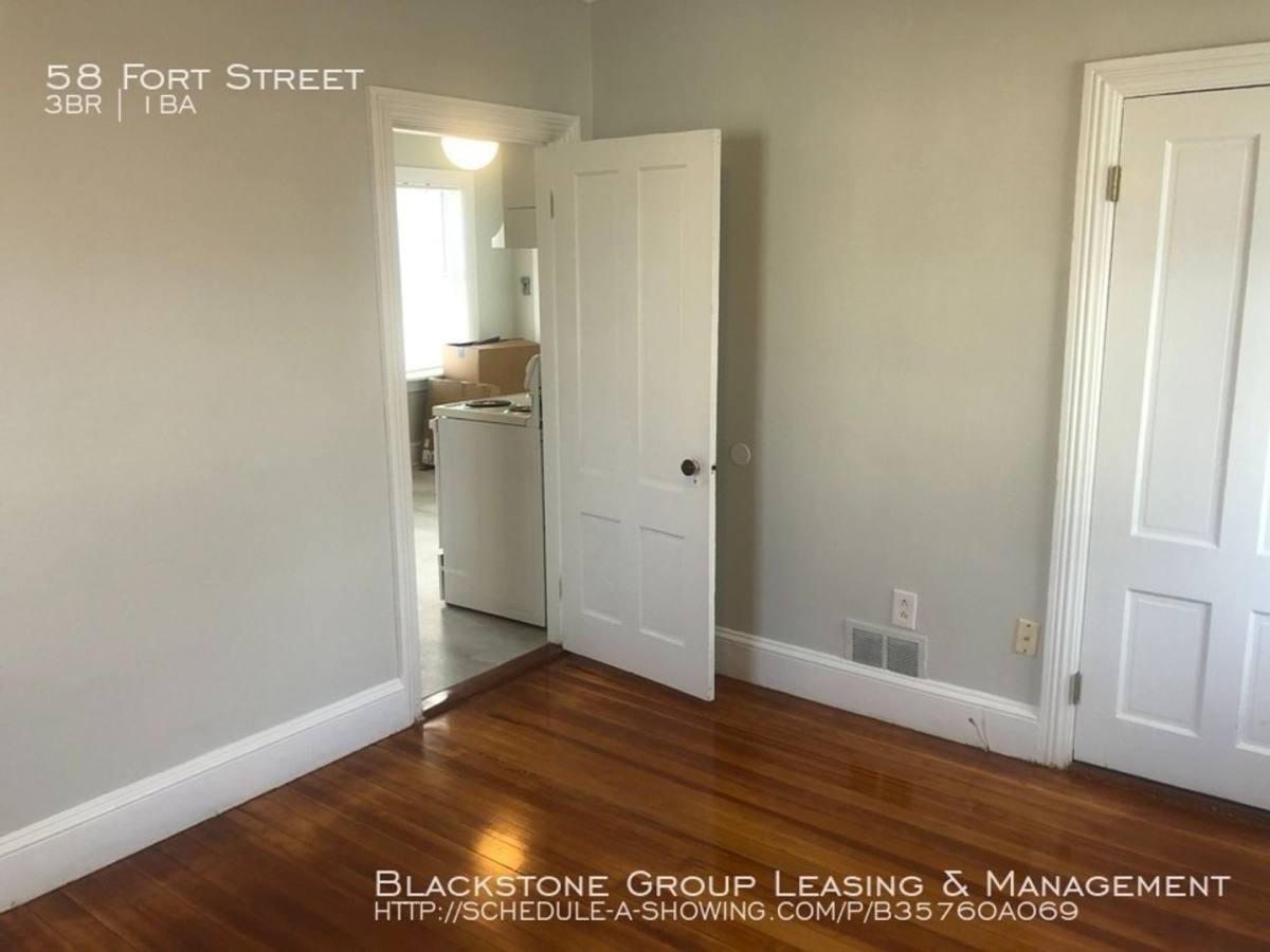 House for rent at 58 Fort St, East Providence, RI 02914