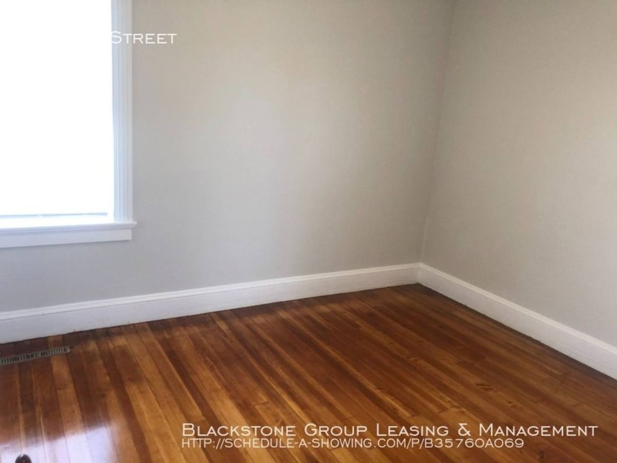House for rent at 58 Fort St, East Providence, RI 02914