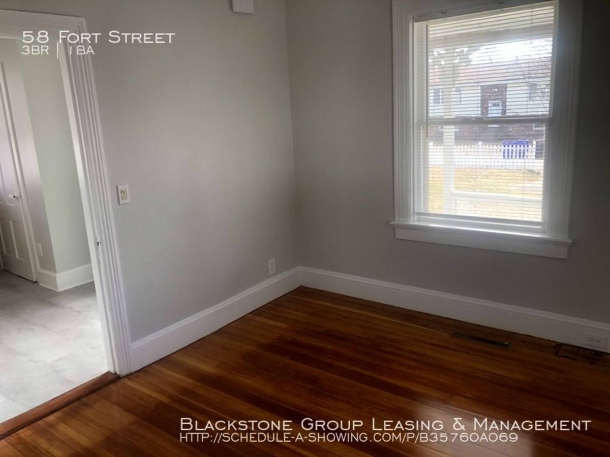 House for rent at 58 Fort St, East Providence, RI 02914
