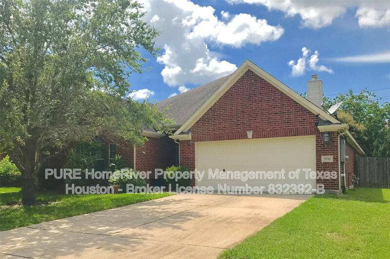 House for rent at 3536 Pine Valley Dr, Pearland, TX 77581