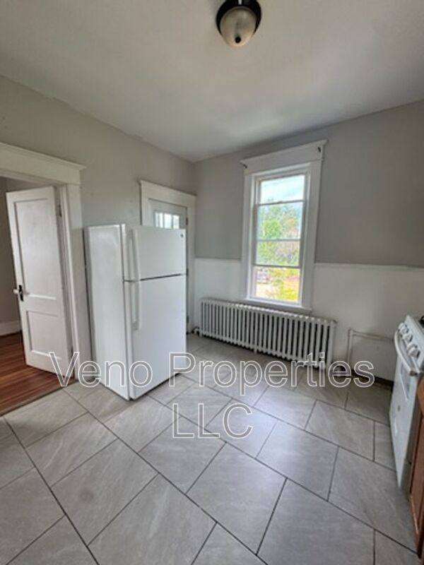 Apartment for rent at 13 Southern Blvd #2, Albany, NY 12209