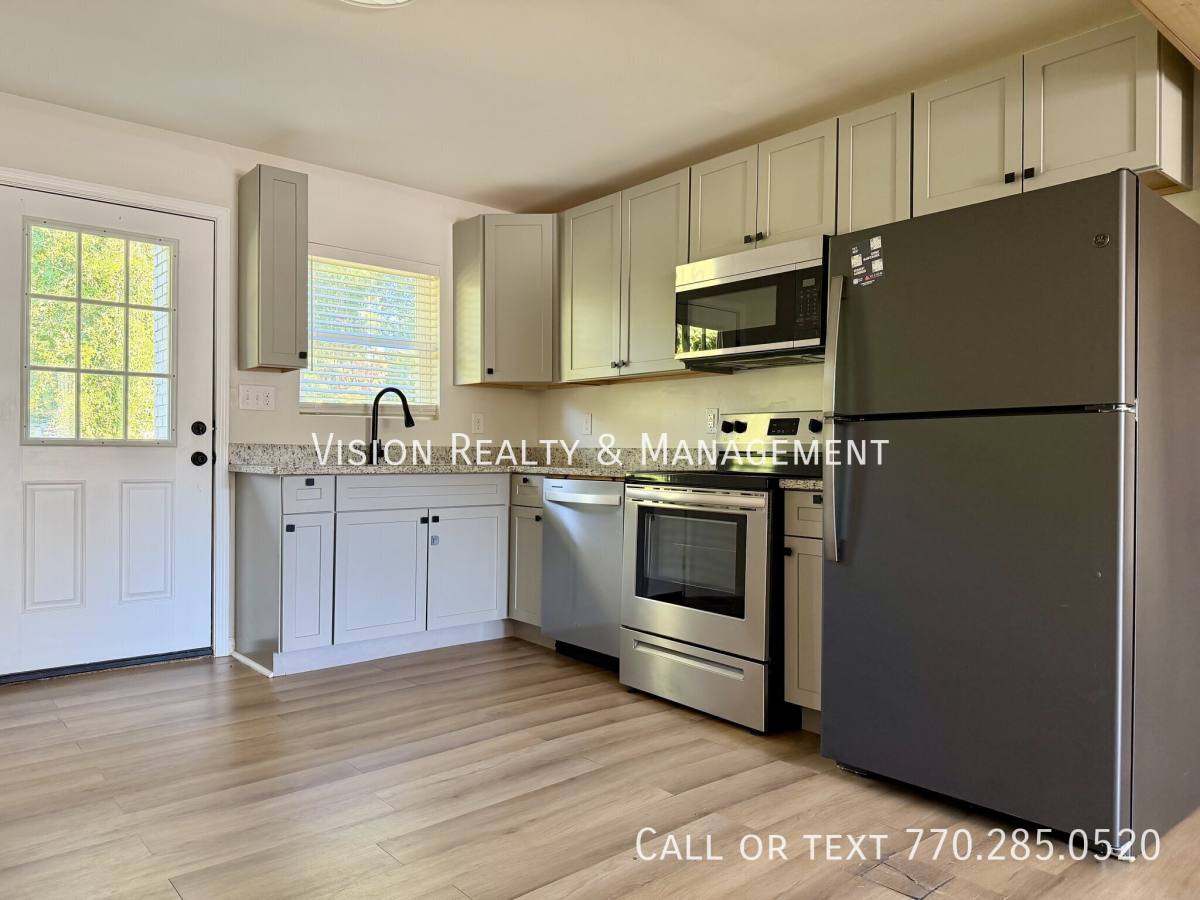 Apartment for rent at 405 Tallapoosa St W #1, Bremen, GA 30110