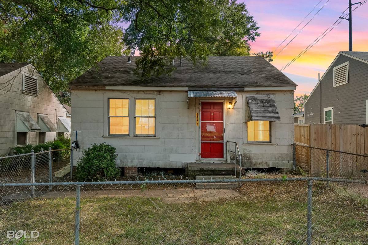 House for rent at 1551 Summers St, Shreveport, LA 71108