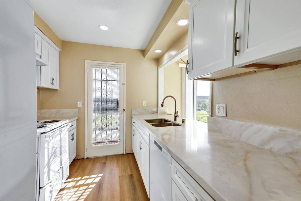 Condo for rent at 14783 Caminito Orense Este, San Diego, CA 92129