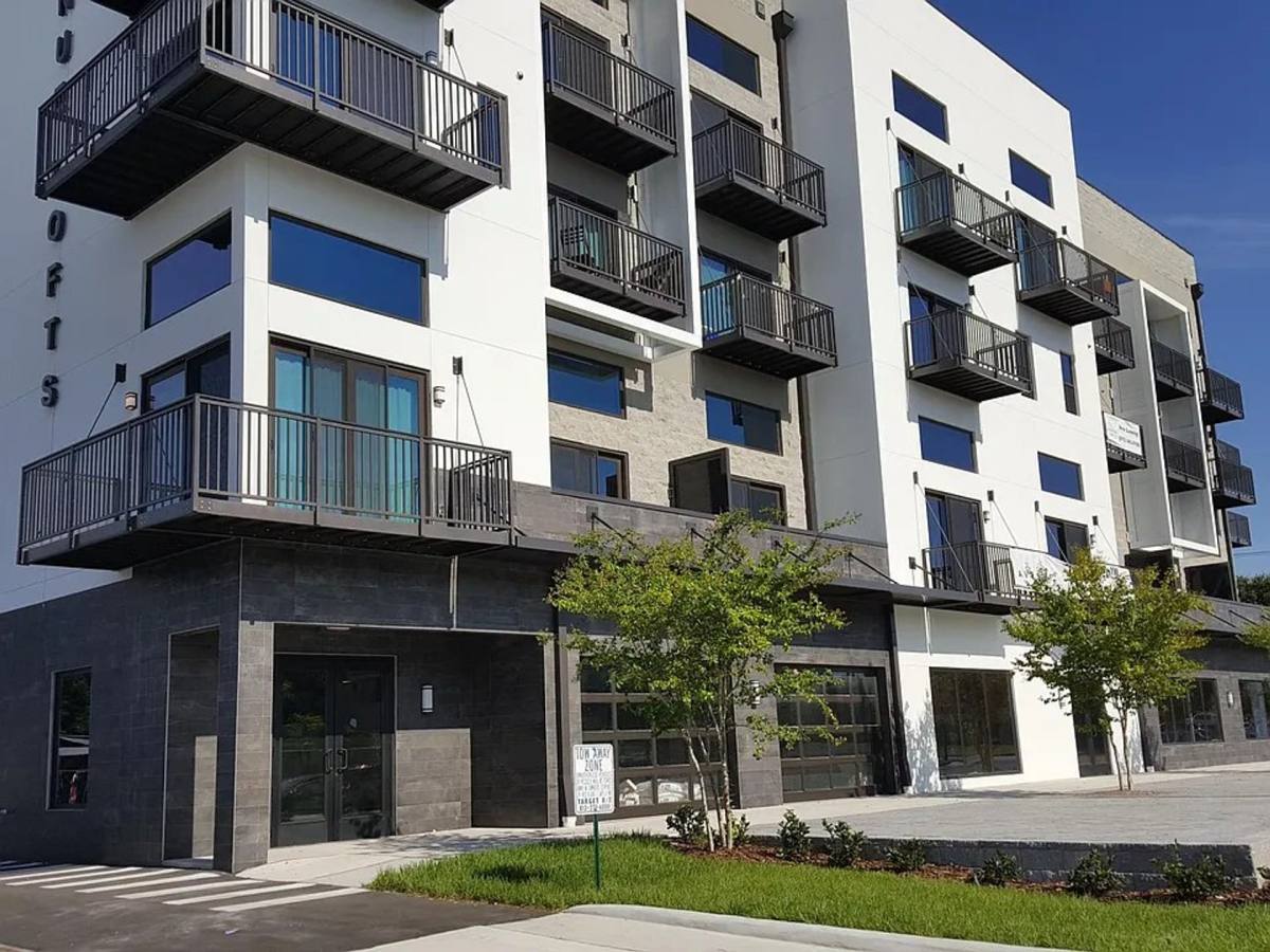 Apartment for rent at Avenue Lofts, 100 W Giddens Ave, Tampa, FL 33603