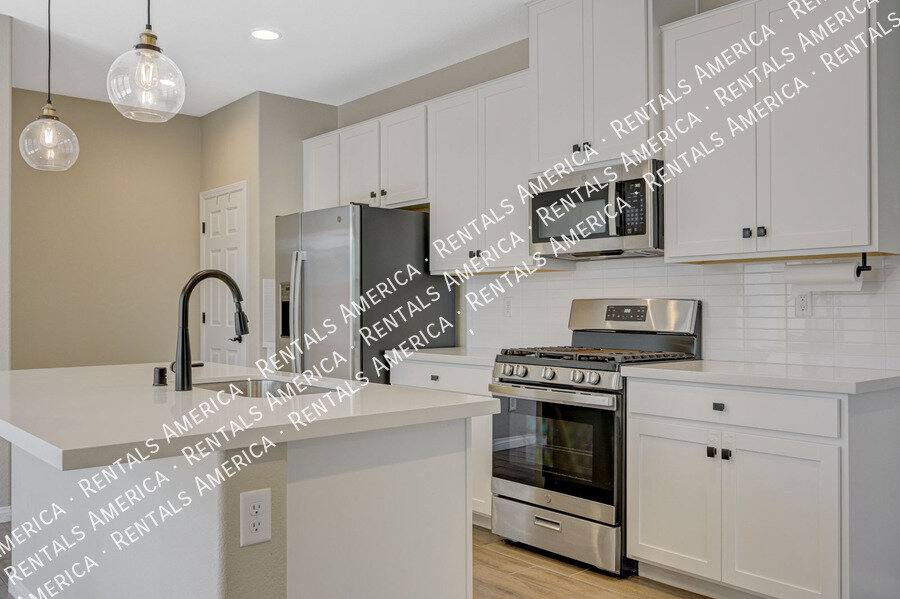 Townhouse for rent at 4554 Cloudrest Peak St, North Las Vegas, NV 89031