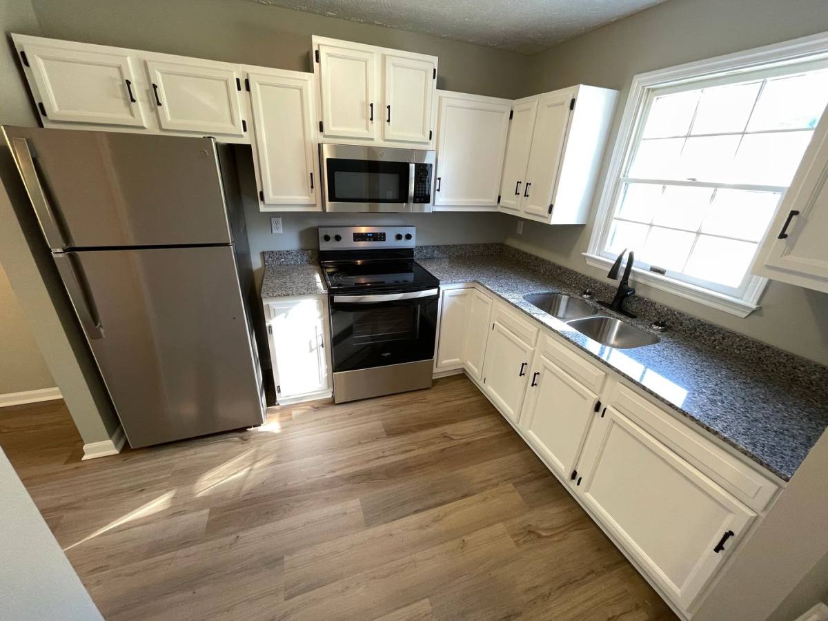 Apartment for rent at 17-21 Seminole Dr Tri-Plex, Shelbyville, KY 40065