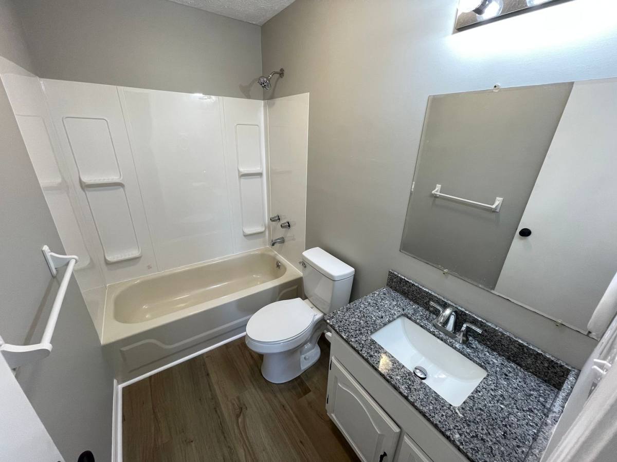 Apartment for rent at 17-21 Seminole Dr Tri-Plex, Shelbyville, KY 40065