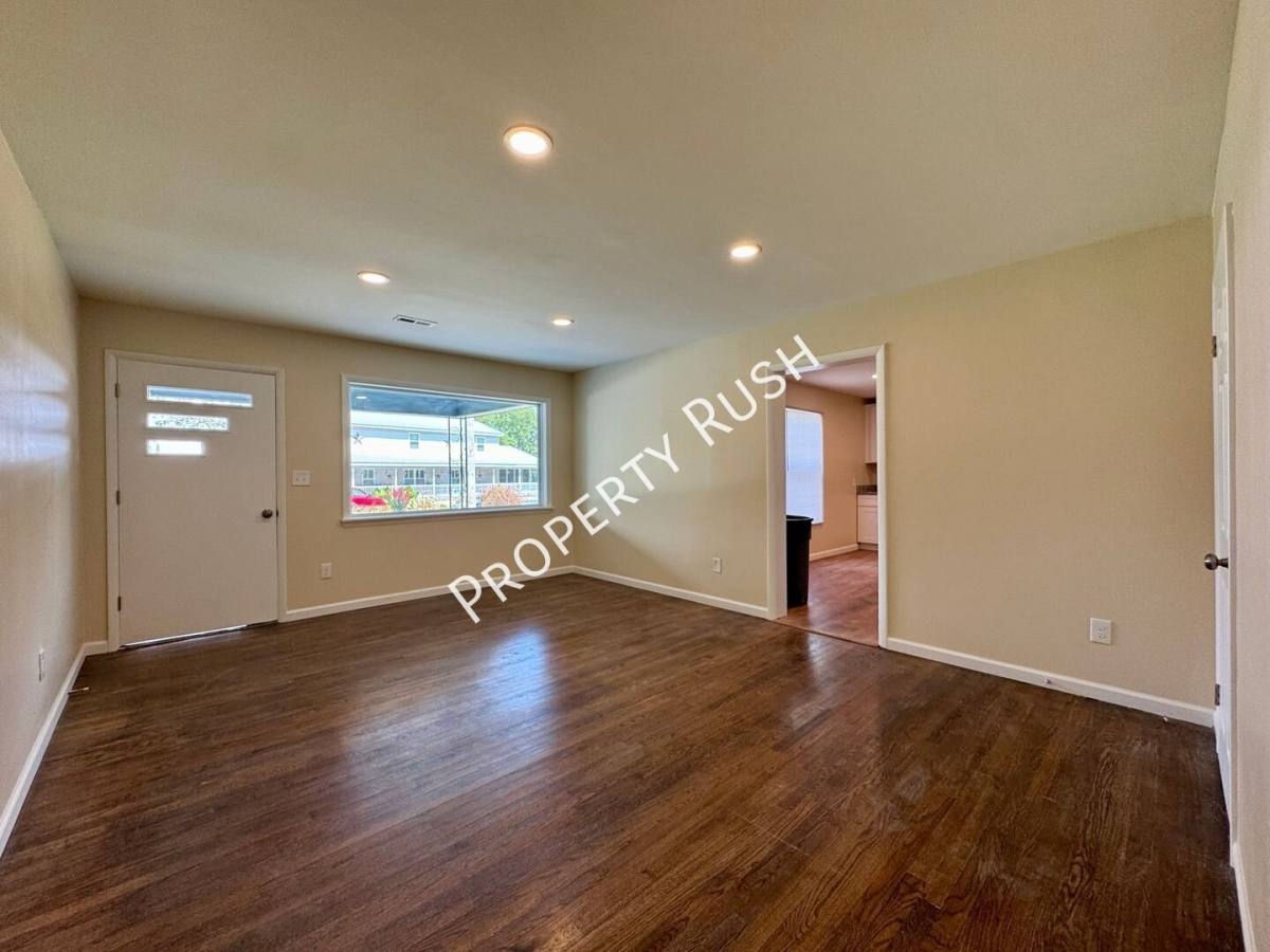 Apartment for rent at 177 179 Hargrave Rd #177, Rossville, GA 30741