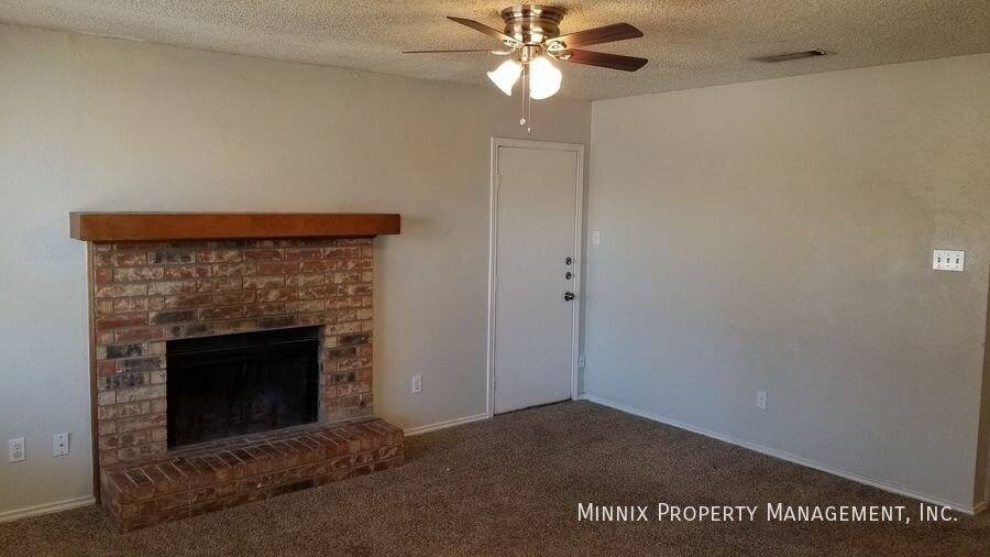 Townhouse for rent at 9616 Elmwood Ave #A, Lubbock, TX 79424
